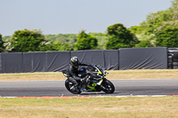 Middle Group Black Bikes